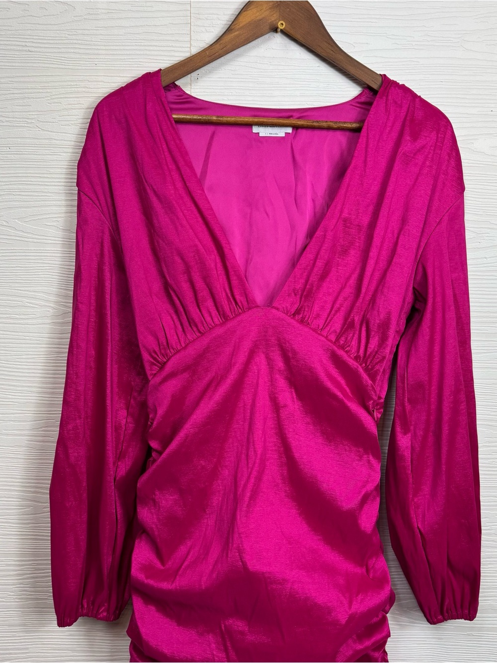 Lovers & Friends Magenta Pink LORENZA MINI DRESS Long Sleeve V-Neck - Picture 3 of 10